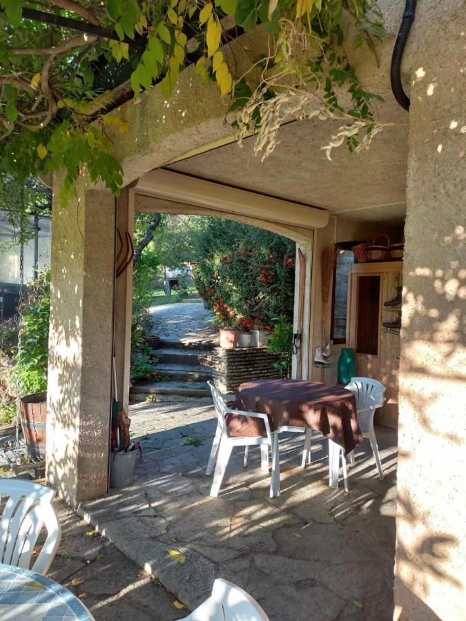 Bas De Villa, 2 Terrasses, Piscine, Spa, Sauna... Neffes Exterior photo